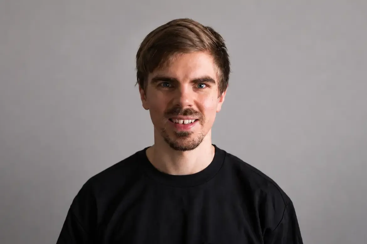 Ben Frost, developer